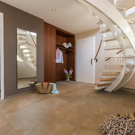 Deltapark Vitalresort Seevillen *